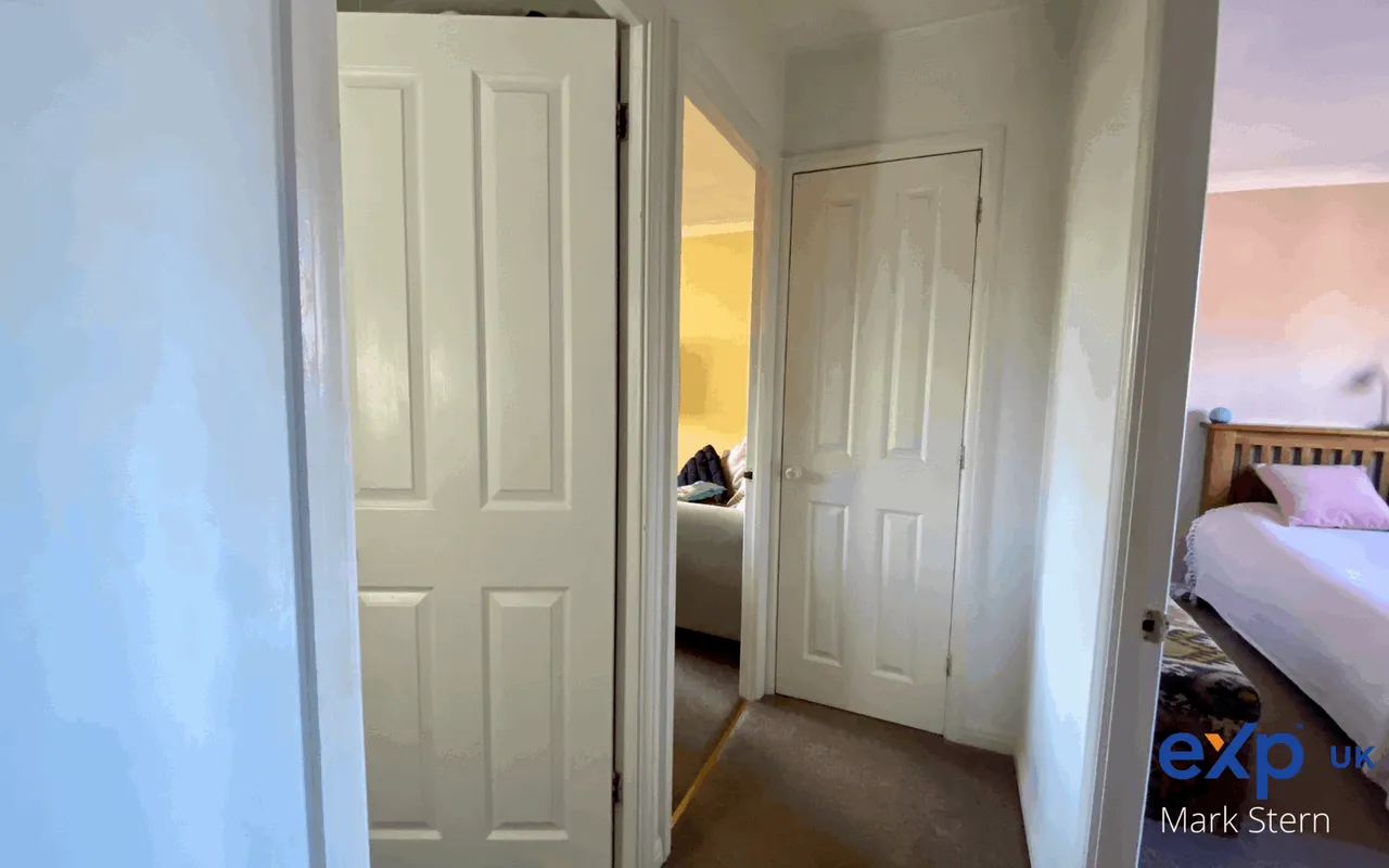 Christchurch Avenue, Harrow, HA3 8NX, photo 8