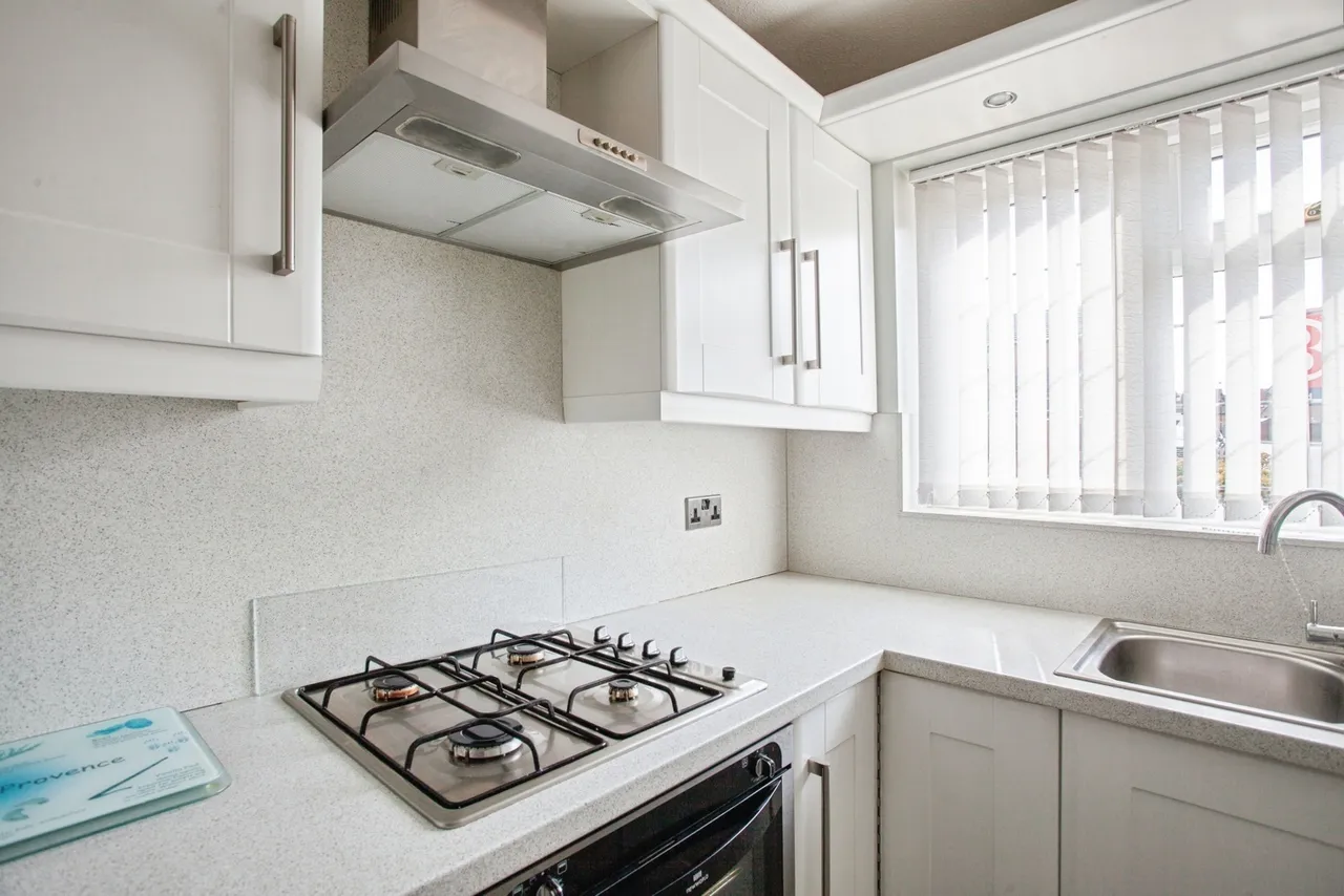 Berry Holme Drive, Chapeltown, Sheffield, S35, photo 3