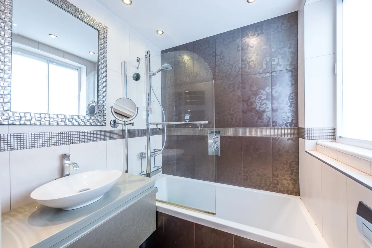 12 Brompton Lodge, 9-11 Cromwell Road, London, photo 11