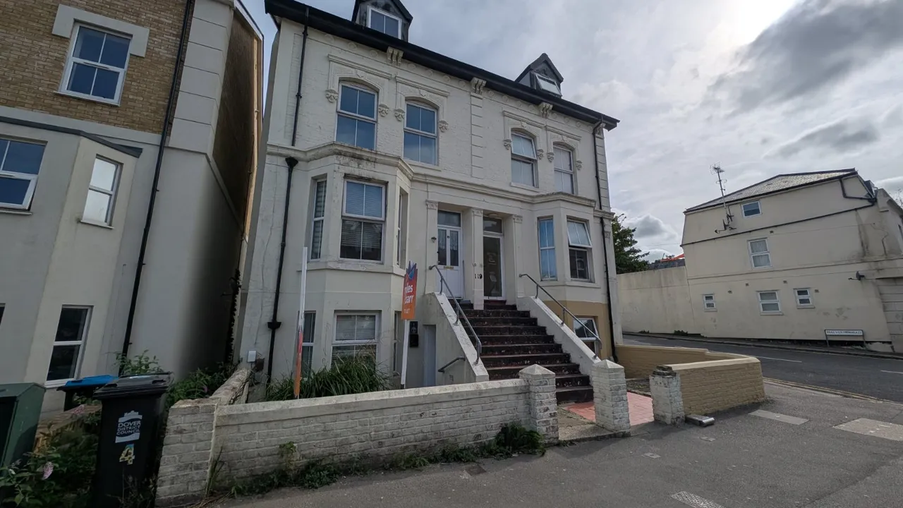 Folkestone Road, Dover, CT17, photo 6