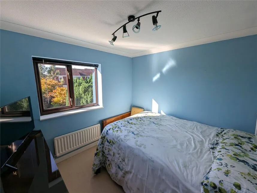 Hengest Close, Charlton, SP10, photo 19