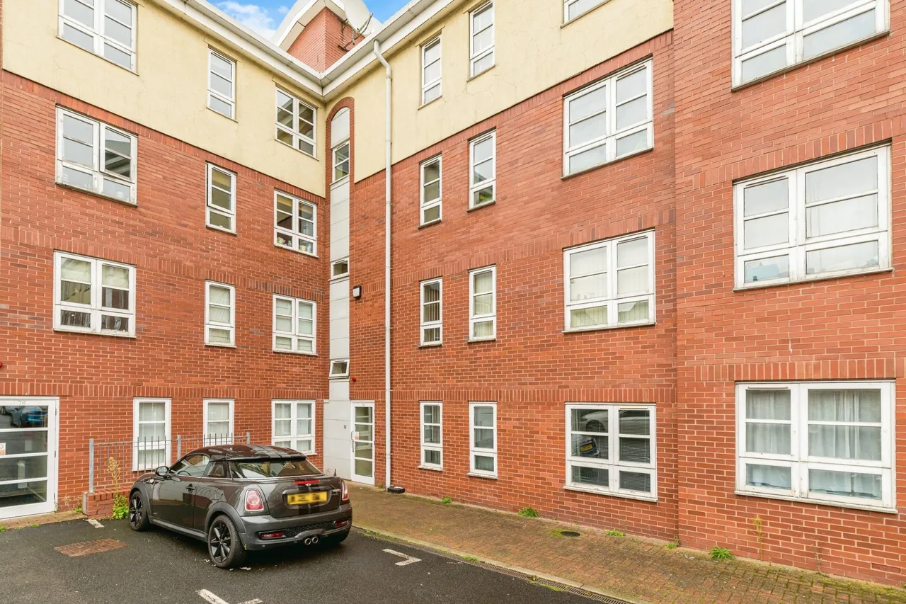 Branston Street, Birmingham, B18, photo 2