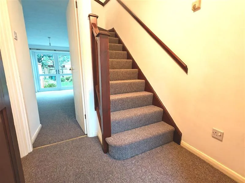Pleasant Close, Loughborough, LE11, photo 2