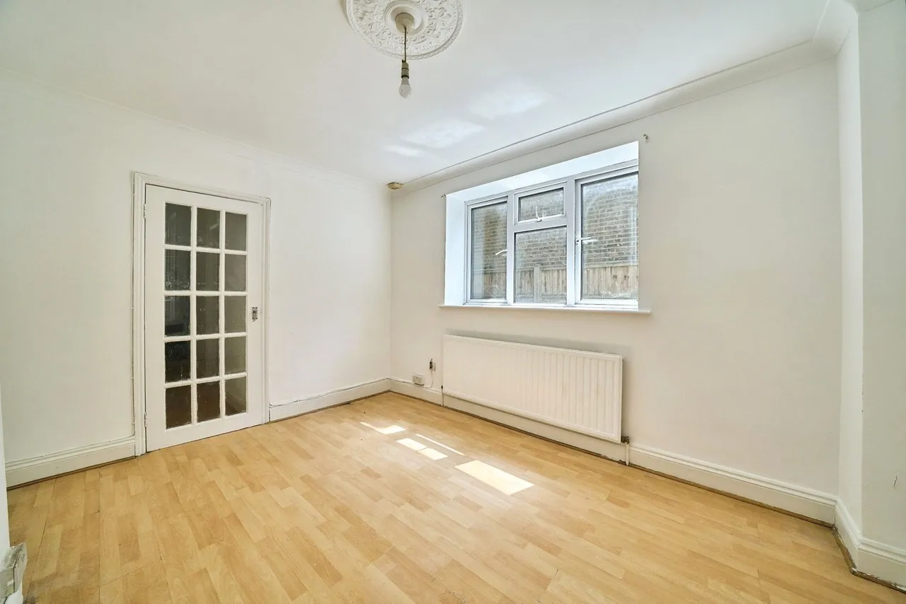 Margery Park Road, London, E7, photo 13