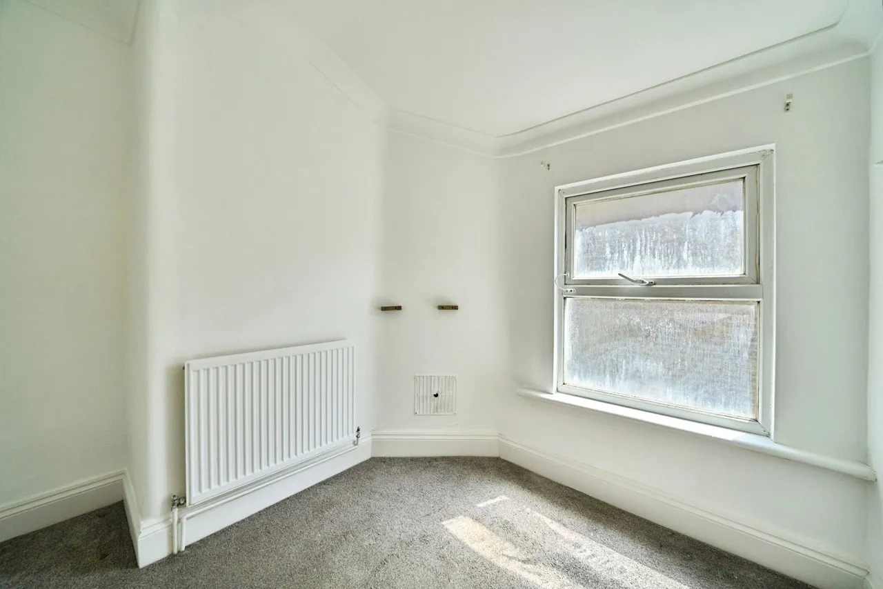 Margery Park Road, London, E7, photo 23