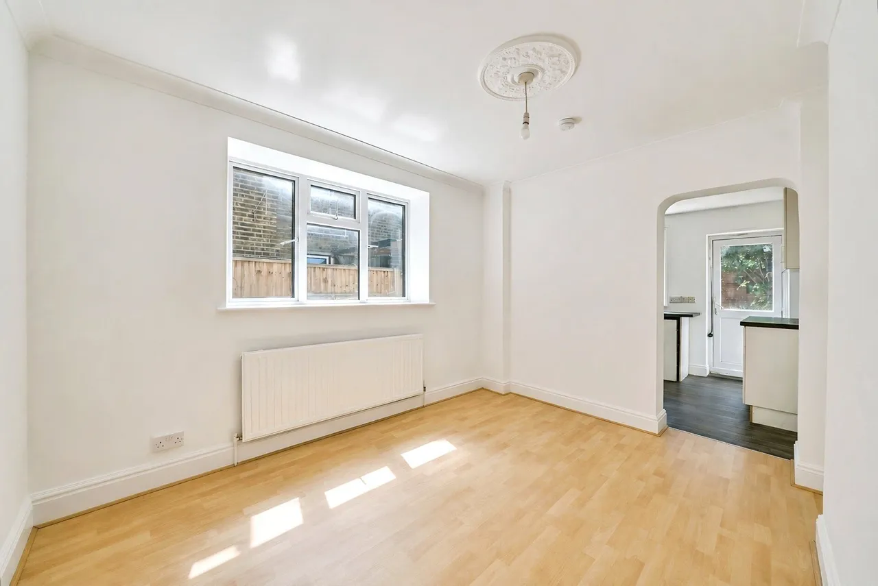 Margery Park Road, London, E7, photo 12
