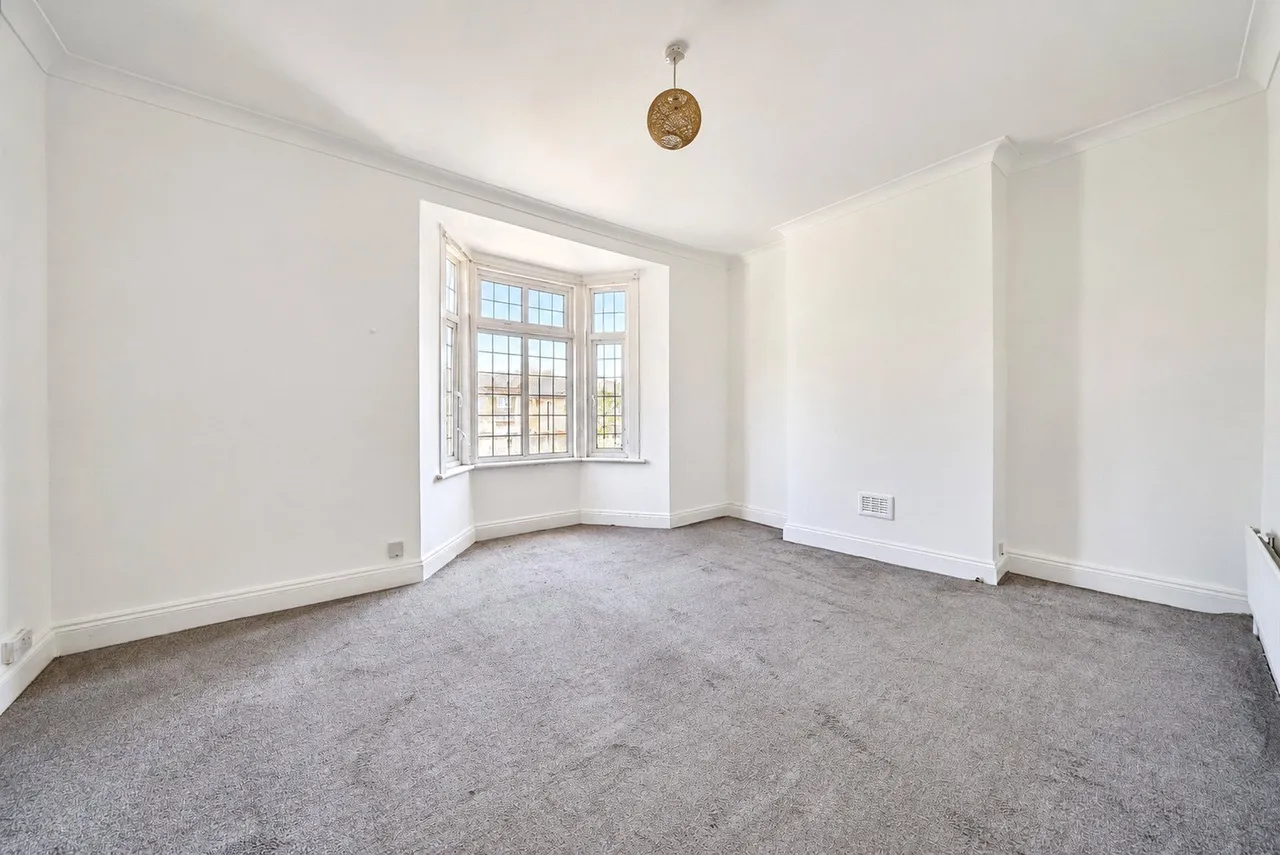 Margery Park Road, London, E7, photo 3