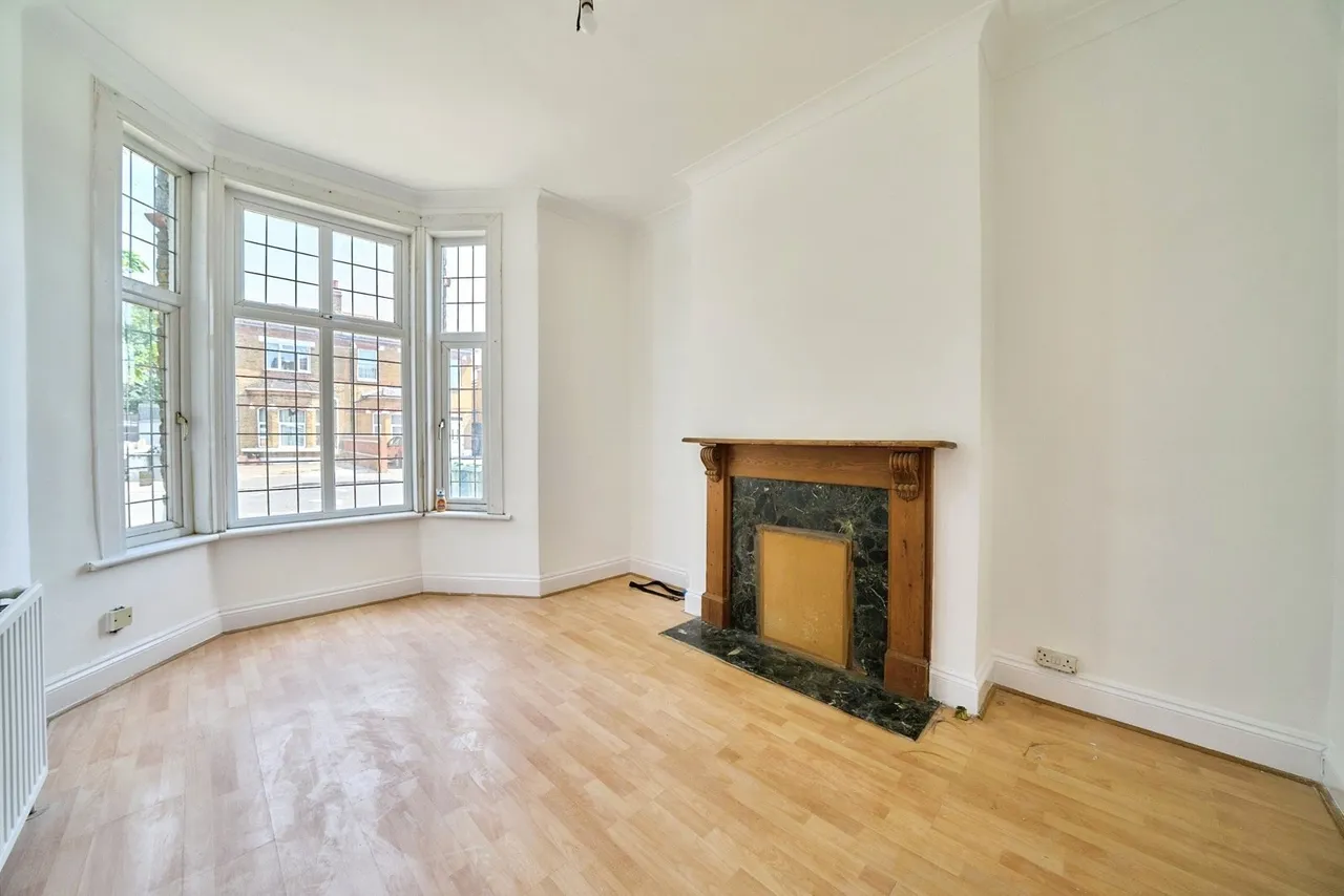 Margery Park Road, London, E7, photo 8