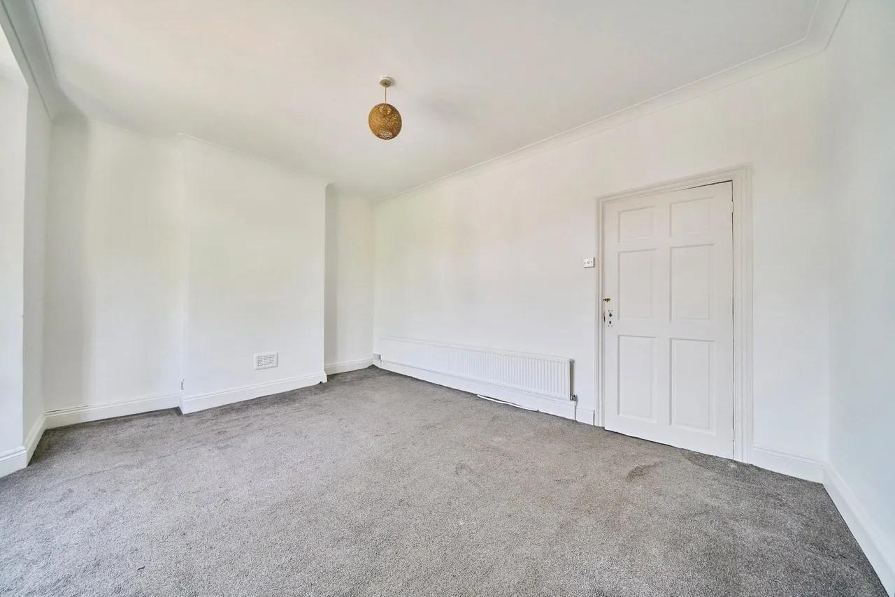 Margery Park Road, London, E7, photo 21