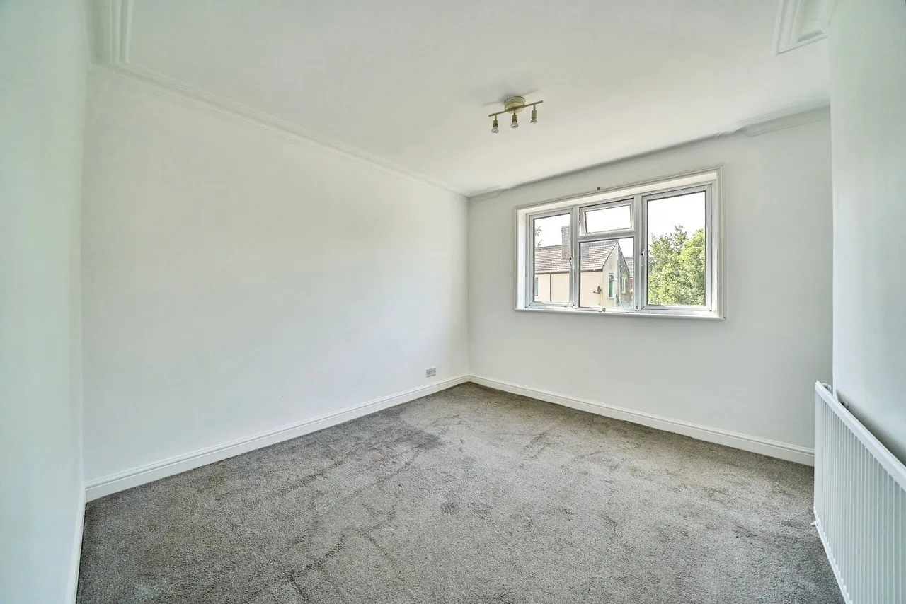 Margery Park Road, London, E7, photo 16