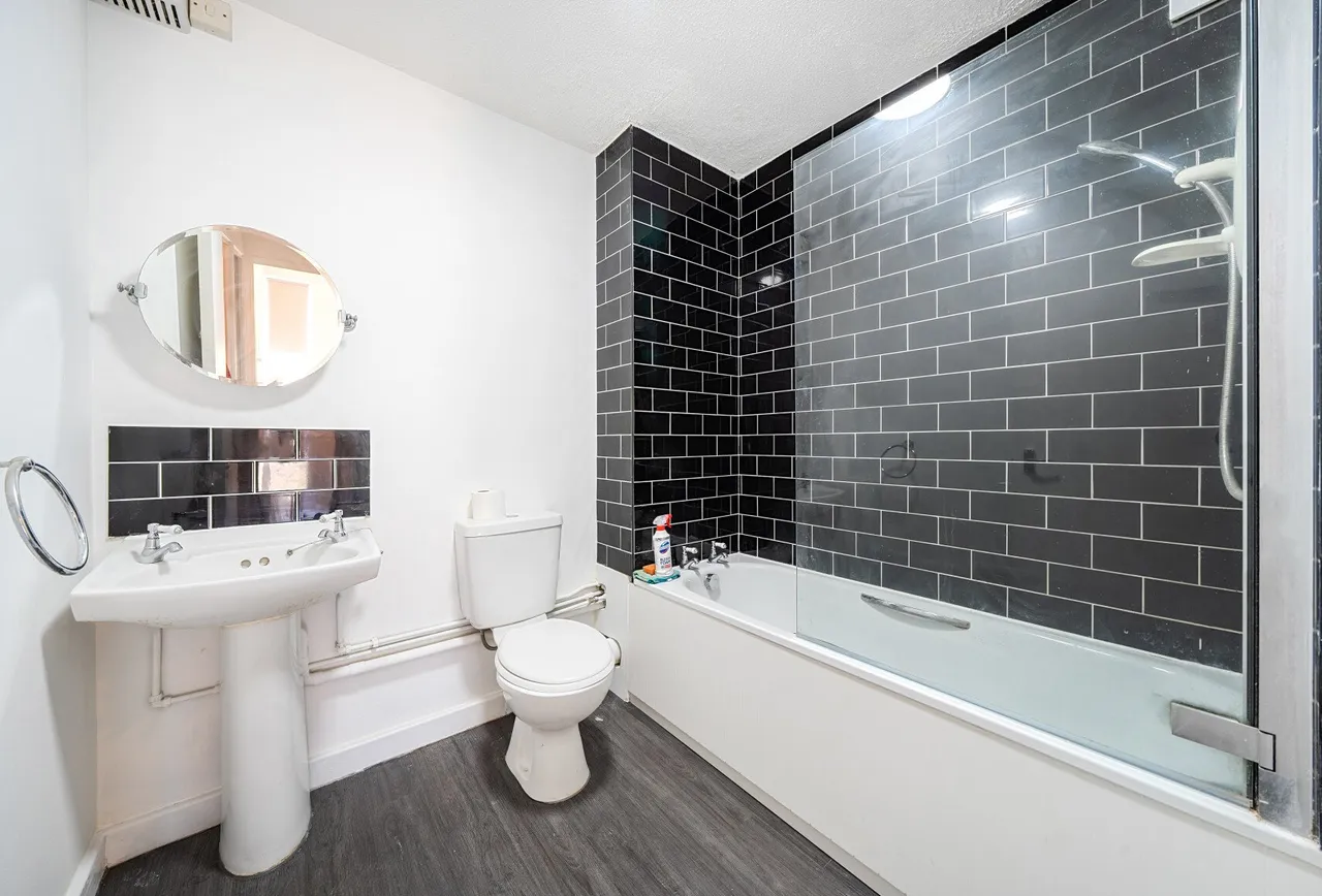 Benhill Road, Sutton, SM1 3RS, photo 4