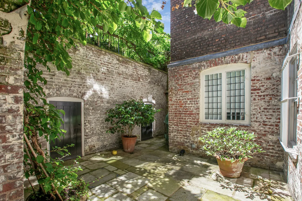 Kensington Square, London, W8, photo 29