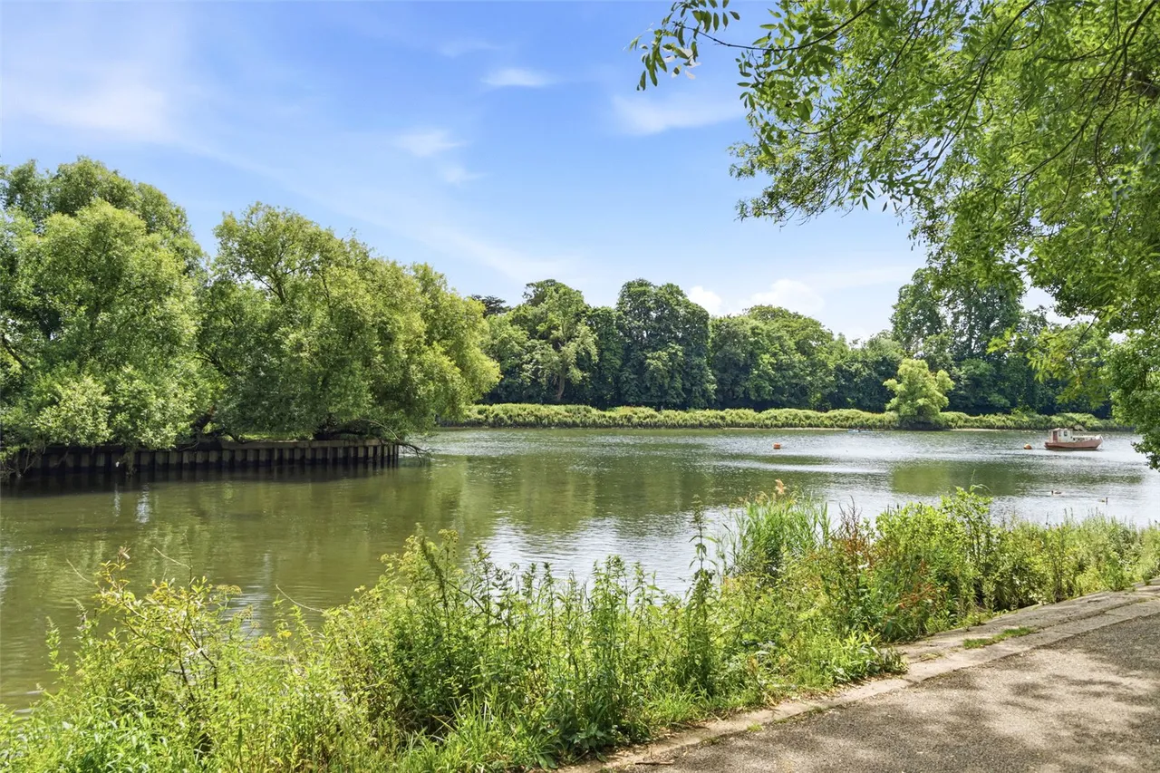 Meadowside, Twickenham, TW1 2JQ, photo 11