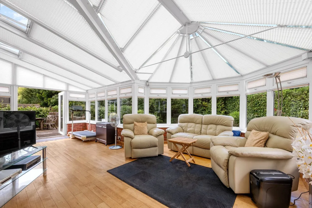 New Lodge Drive, Oxted, RH8, photo 7