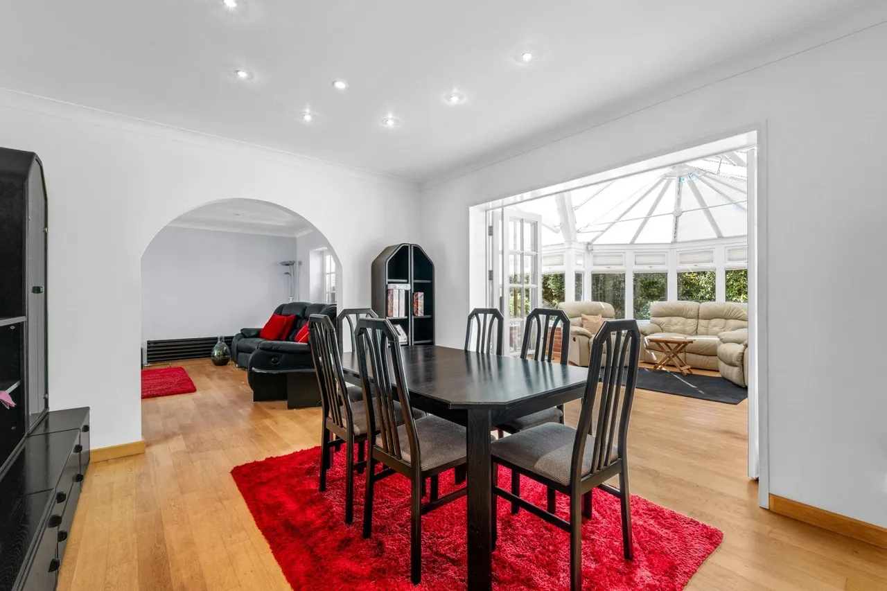 New Lodge Drive, Oxted, RH8, photo 6