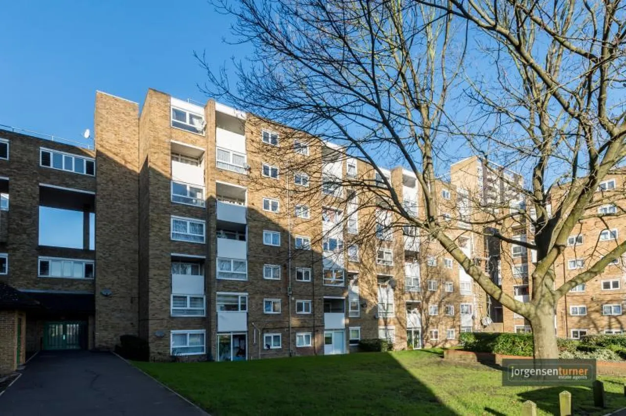 Brondesbury Road, Queens Park, NW6, photo 8