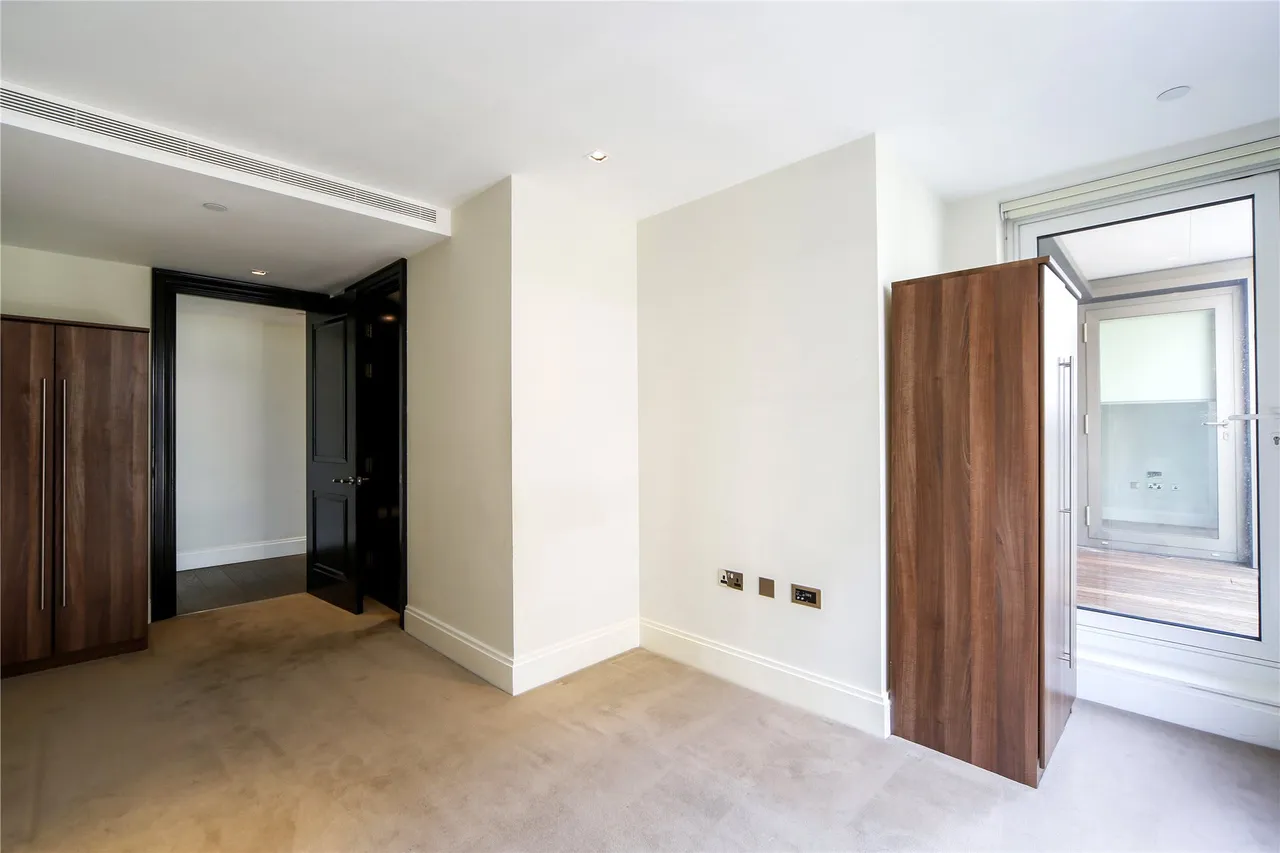 Kensington High Street, London, W14, photo 6