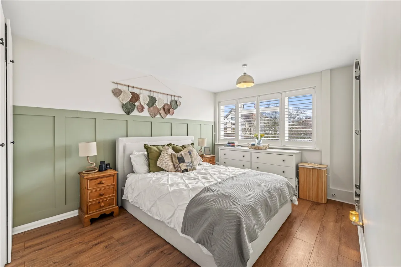 Fairholme Road, Ashford, TW15 2LH, photo 6