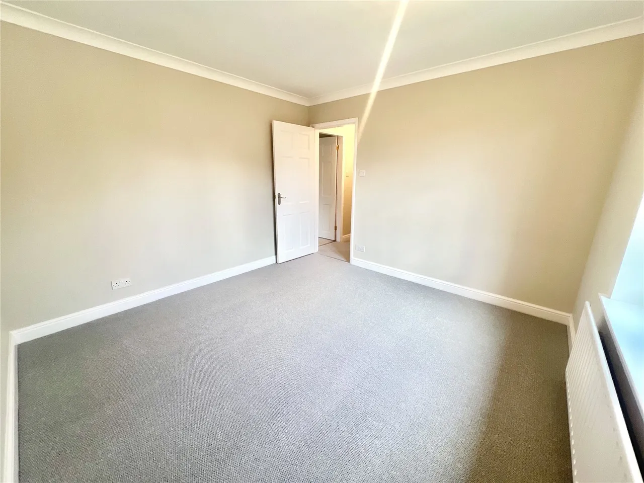 Gorseland Court, Wickersley, S66, photo 16