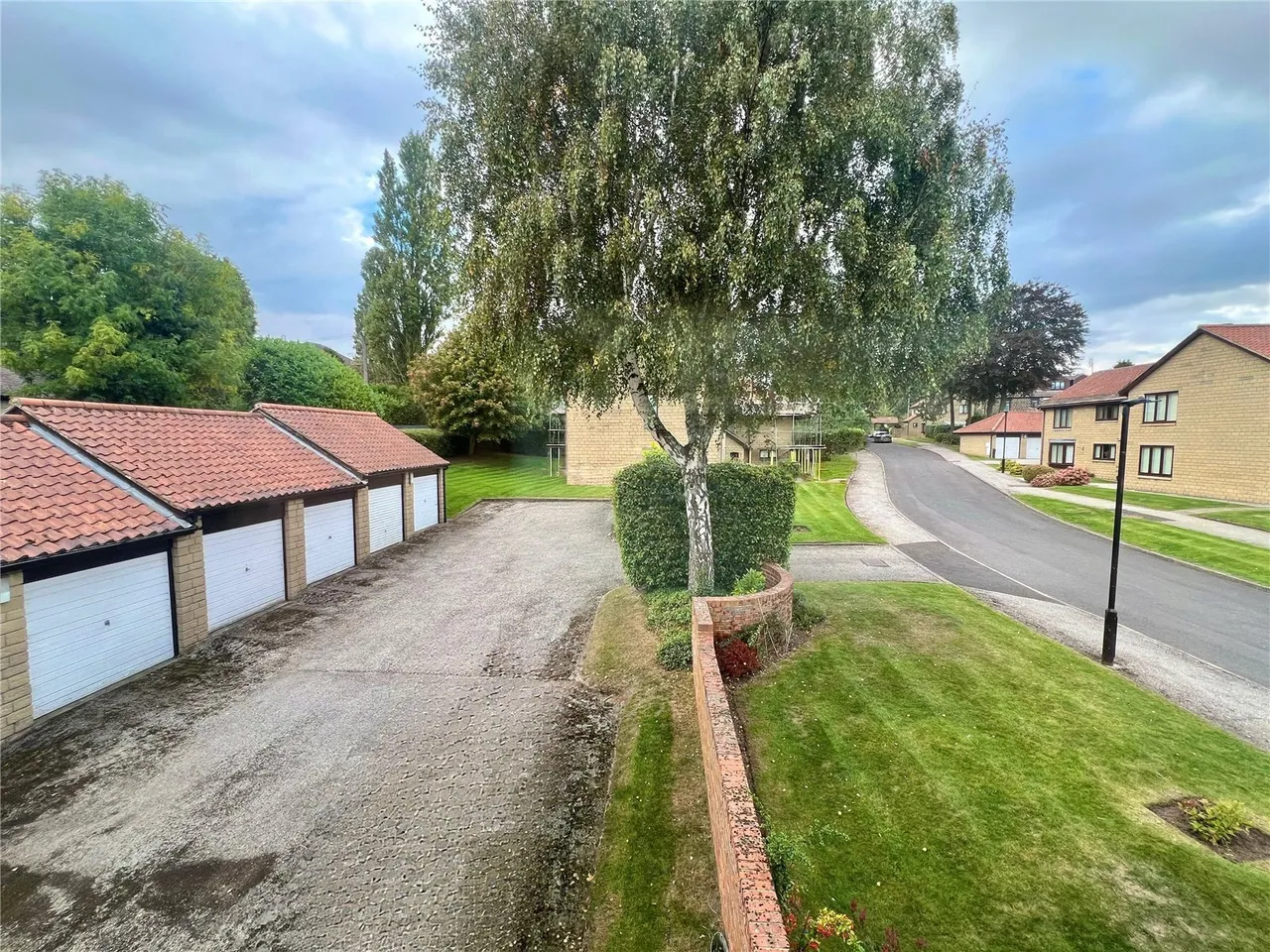 Gorseland Court, Wickersley, S66, photo 21