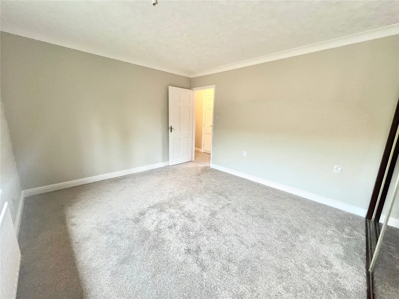 Gorseland Court, Wickersley, S66, photo 13