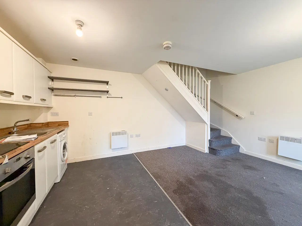 Carrfield, Hyde, SK14, photo 5