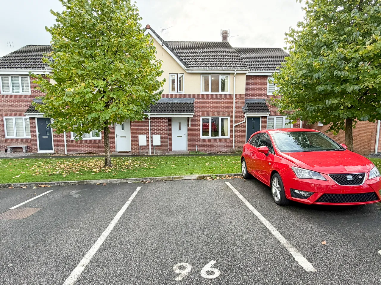 Carrfield, Hyde, SK14, photo 12
