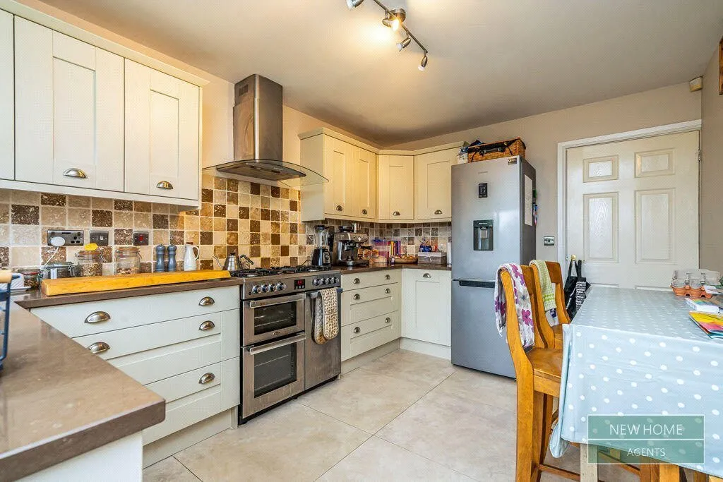 Hardwick View Close, New Houghton, NG19, photo 3