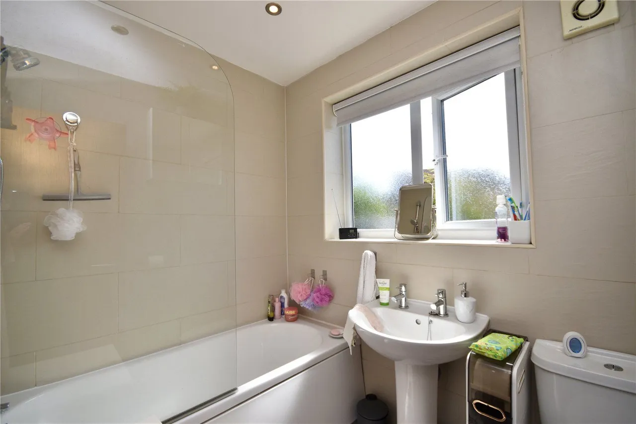 Ashworth Close, Royton, OL2, photo 15
