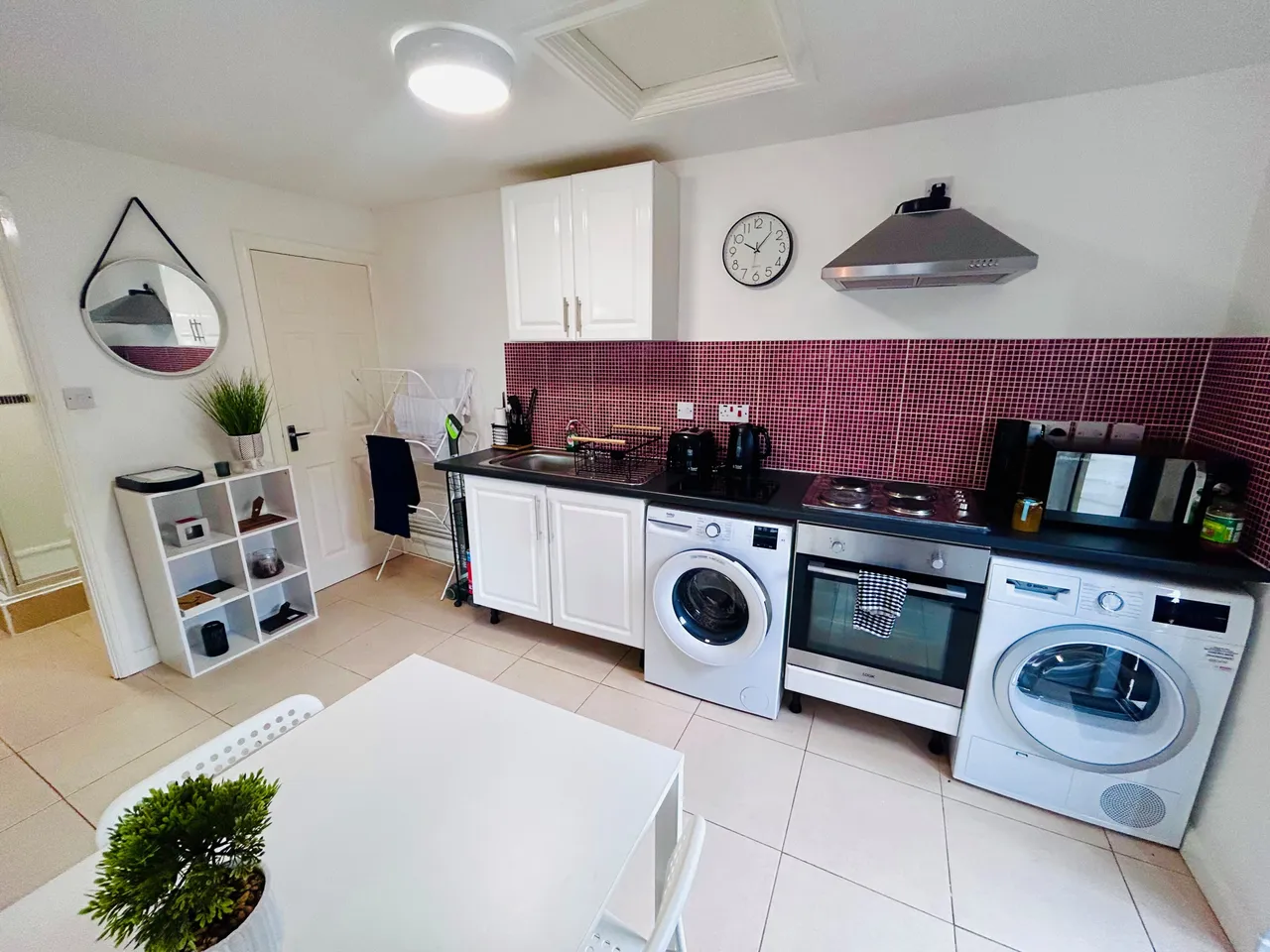 Badgers Farm, MK19, photo 2