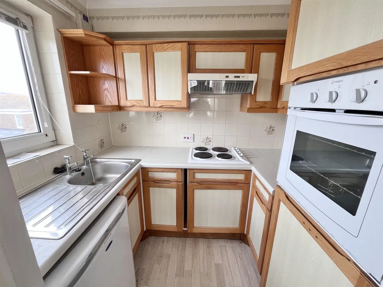 Merryfield Court, Seaford, photo 4