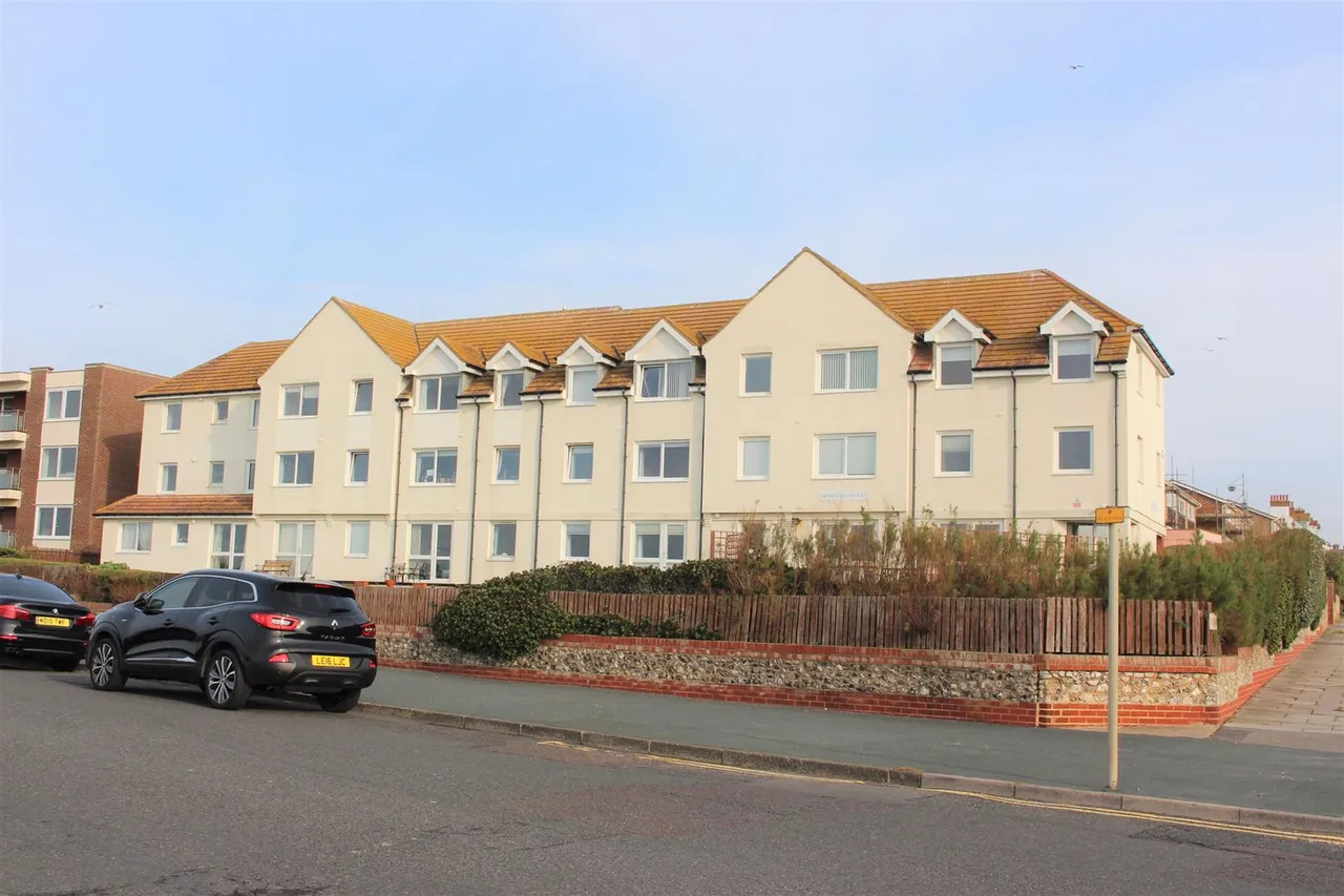 Merryfield Court, Seaford, photo 3