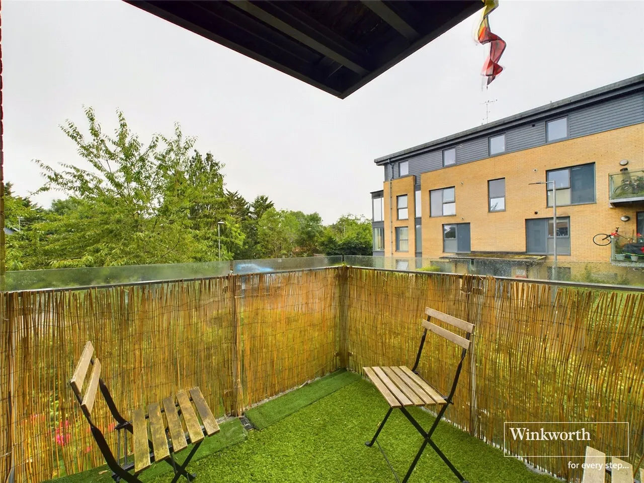 Essex House, 18 Douglas Close, Stanmore, Middlesex, HA7, photo 6