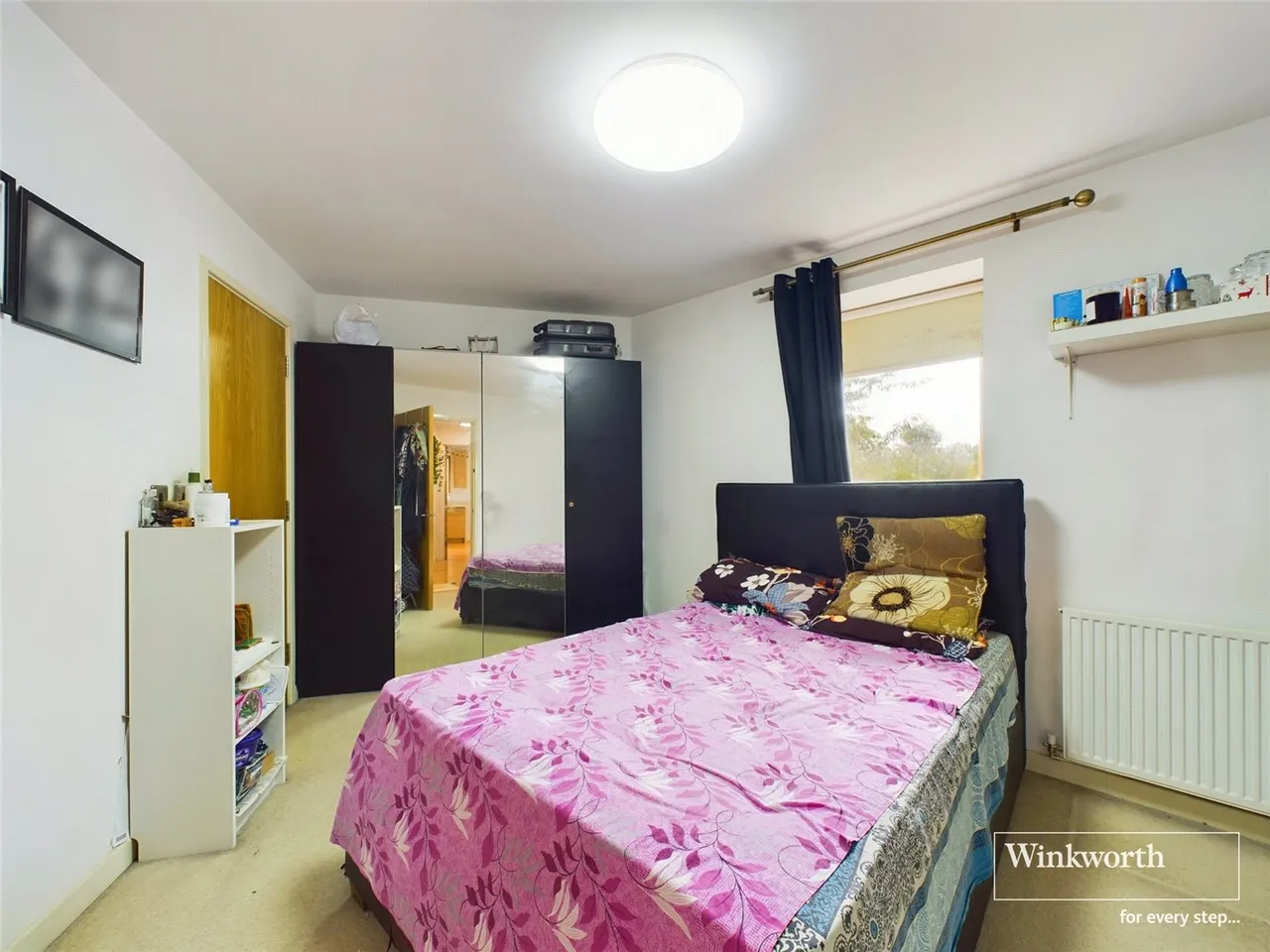 Essex House, 18 Douglas Close, Stanmore, Middlesex, HA7, photo 4