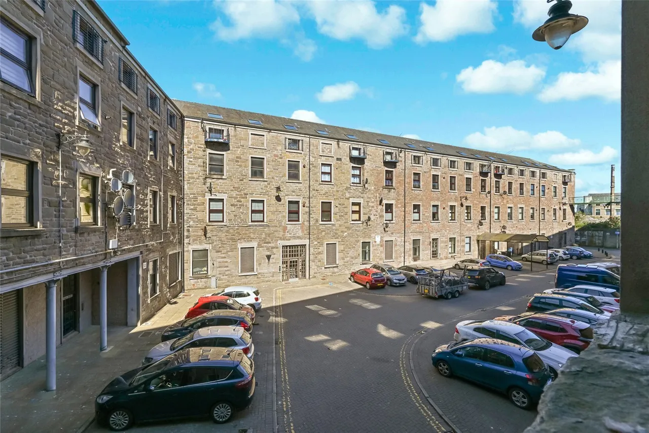 2 bed flat for sale — Pleasance Court, DUNDEE, Angus, DD1