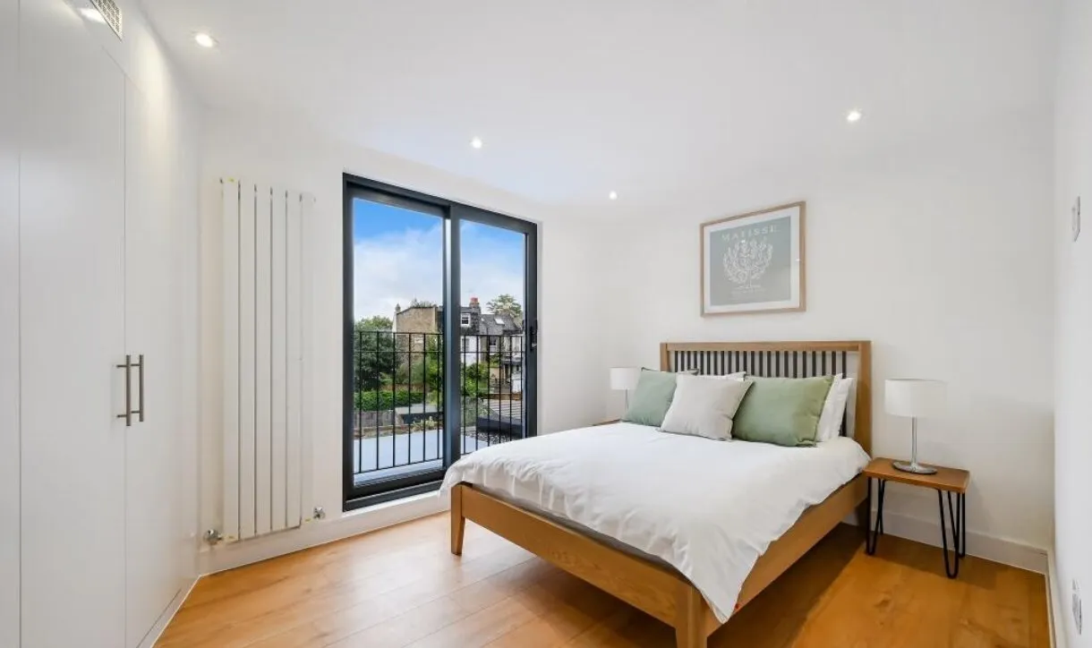 Jephtha Road, London, SW18, photo 7