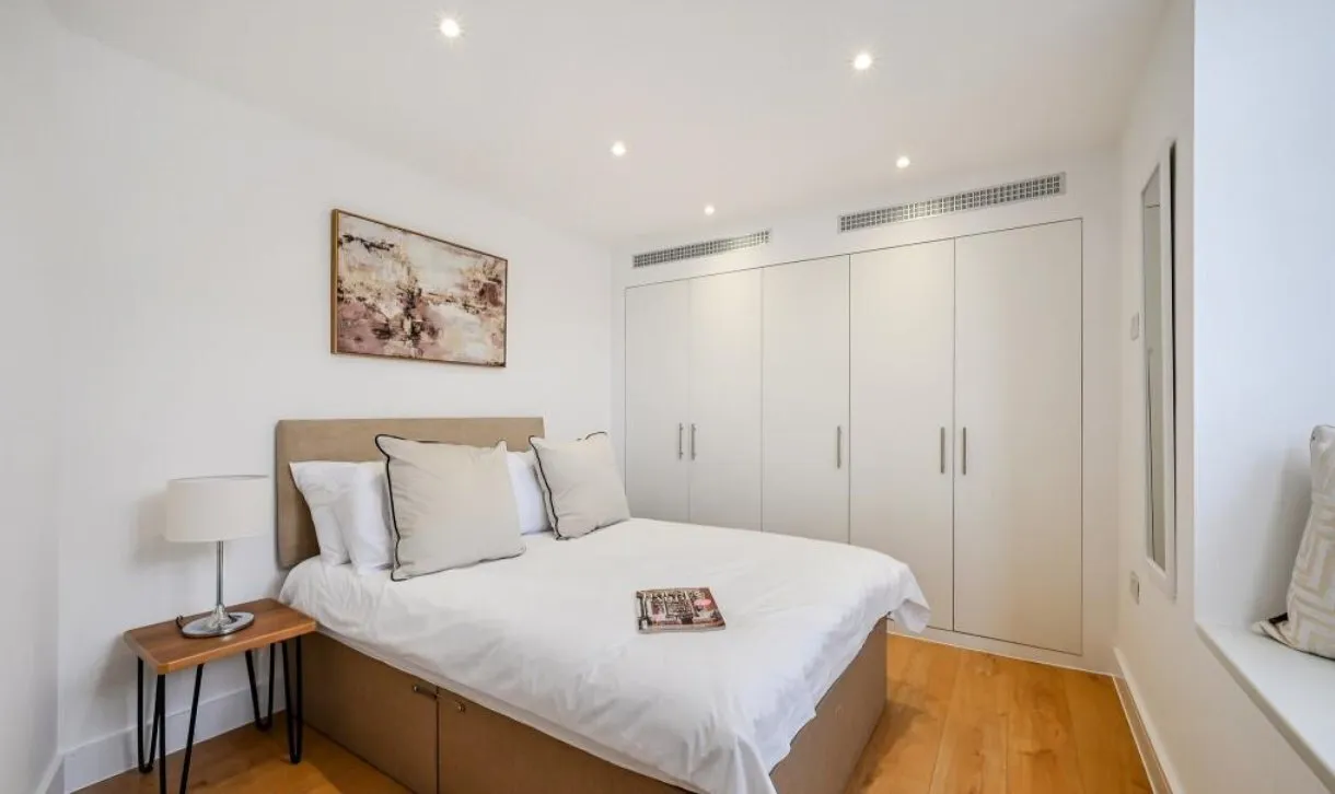 Jephtha Road, London, SW18, photo 8