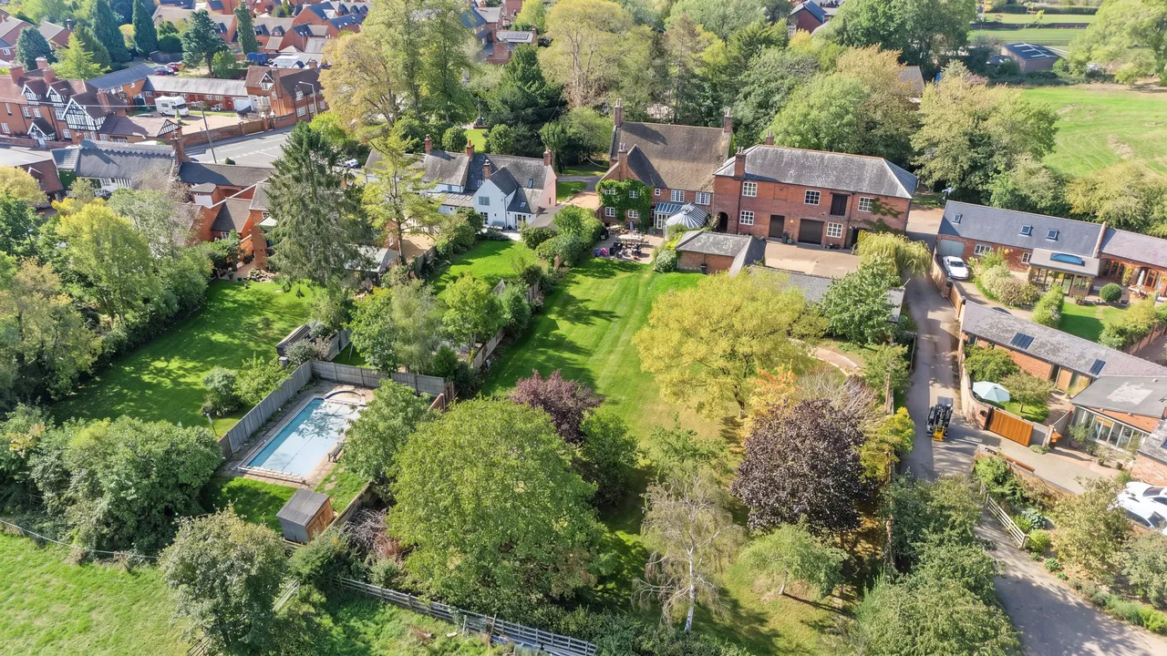 Manor Farm, The Green, LE16, photo 20