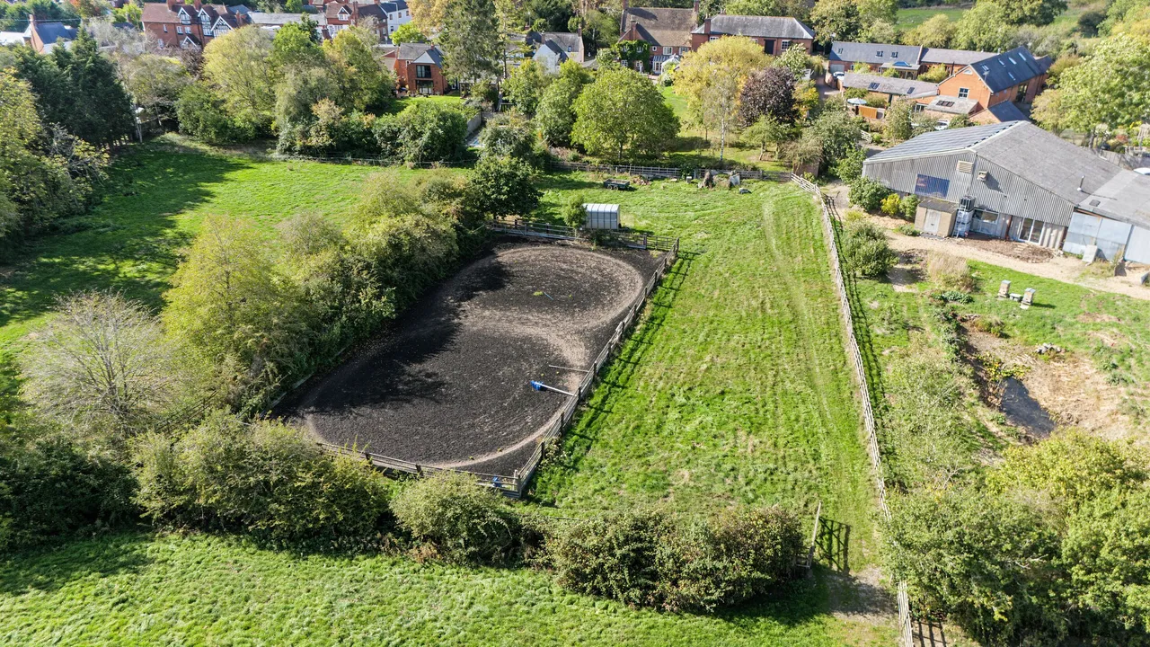 Manor Farm, The Green, LE16, photo 31