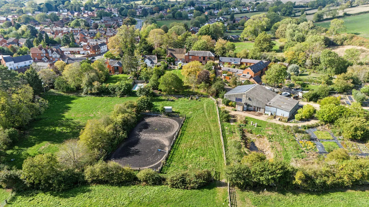 Manor Farm, The Green, LE16, photo 30