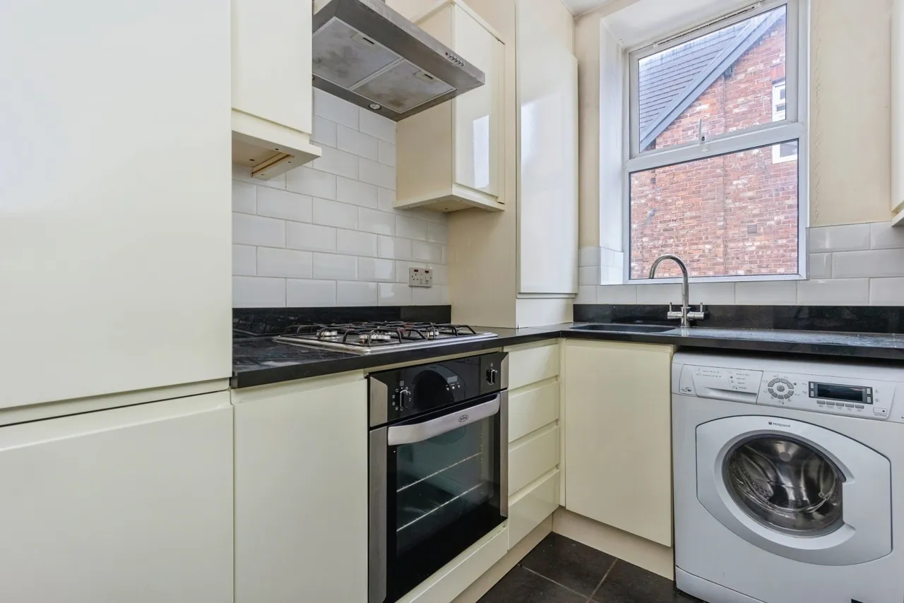 Barlow Moor Road, Chorlton, Manchester, M21, photo 5