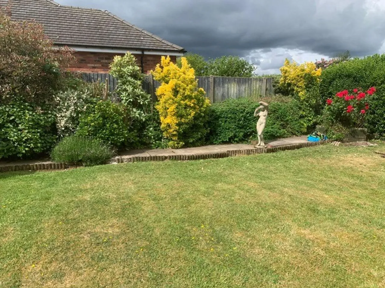 Nuneaton Road, Bulkington, CV12, photo 21