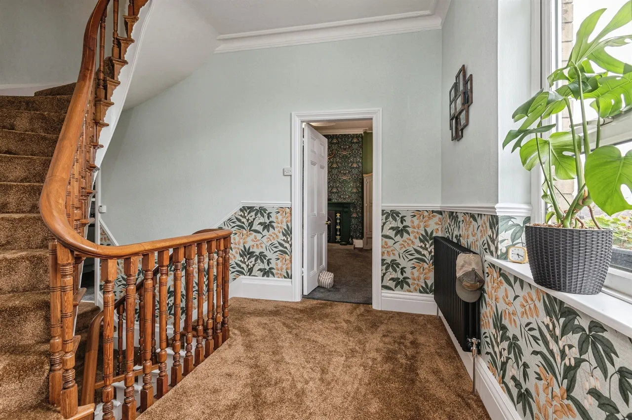 Alverthorpe Road, WAKEFIELD, photo 5