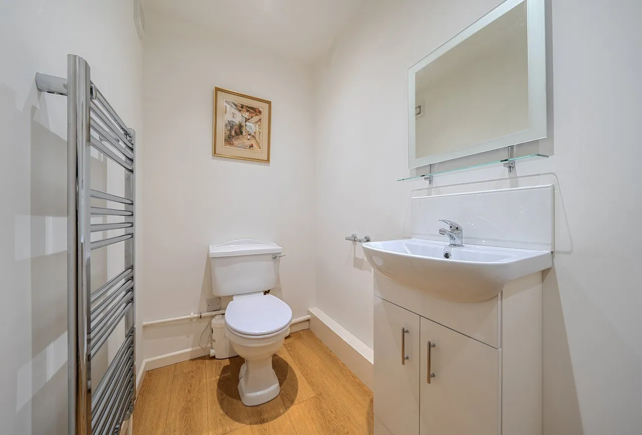 Malleson Road, Gloucestershire, Gotherington, GL52 9ER, photo 8
