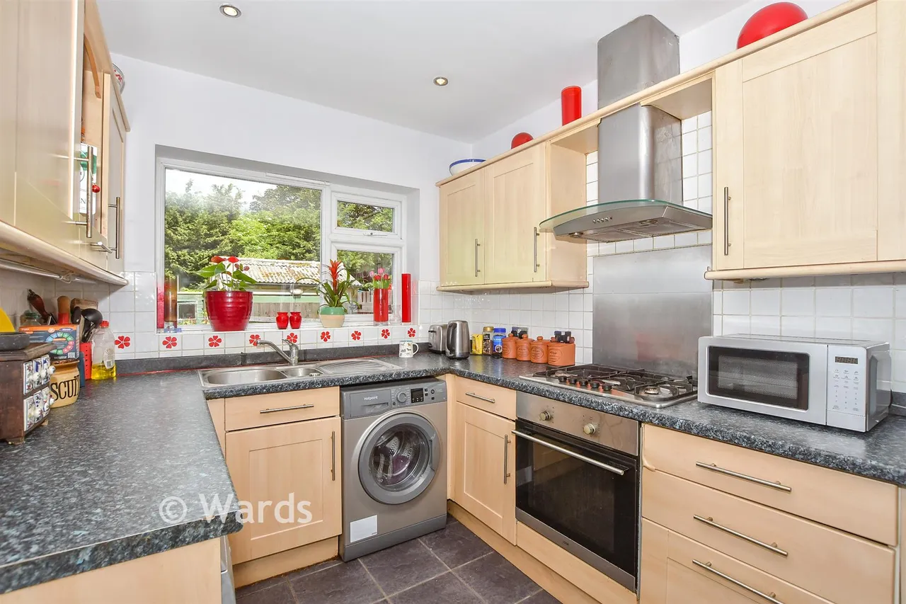 Oliver Crescent, Farningham, DA4, photo 3