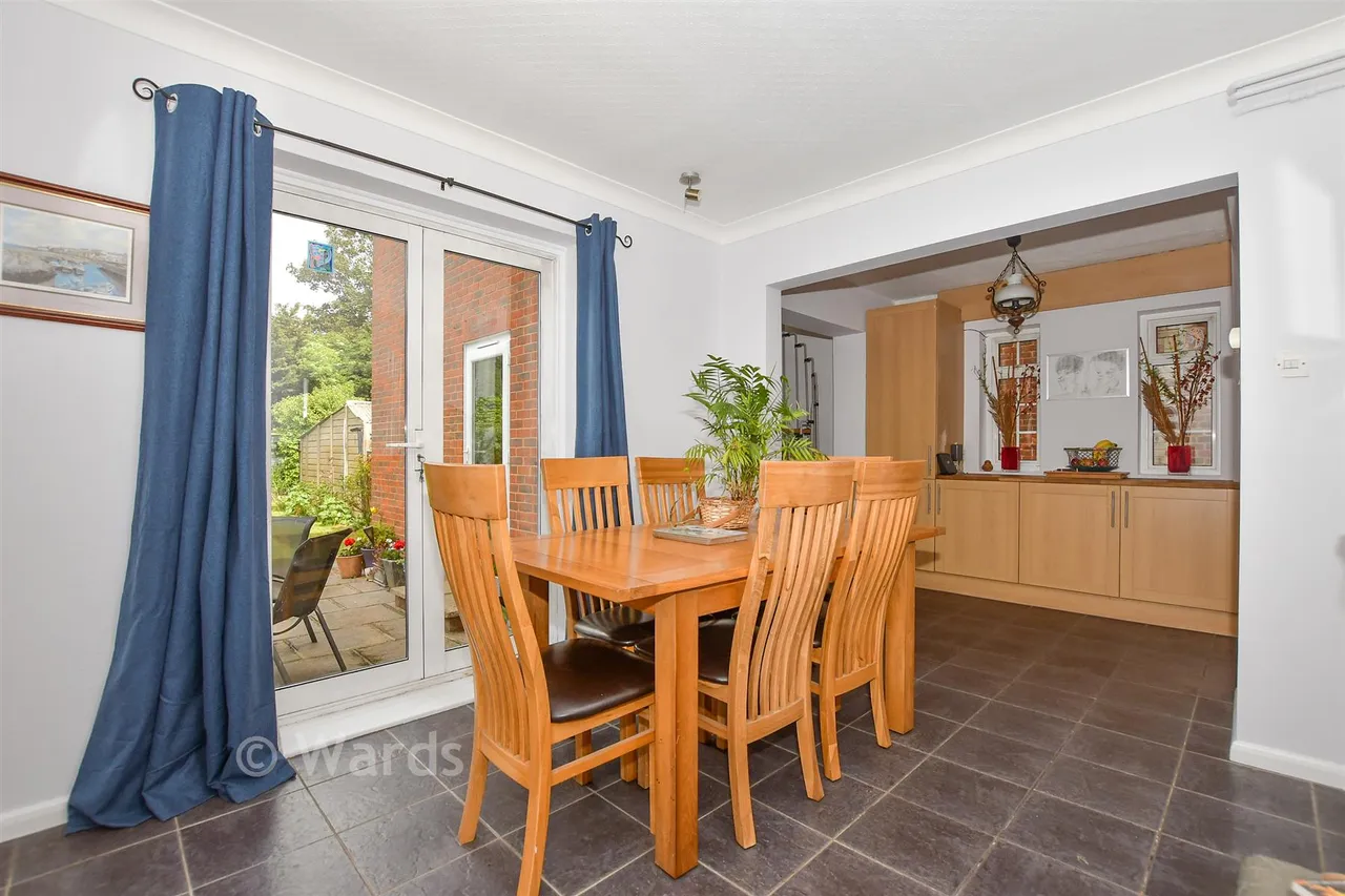 Oliver Crescent, Farningham, DA4, photo 4