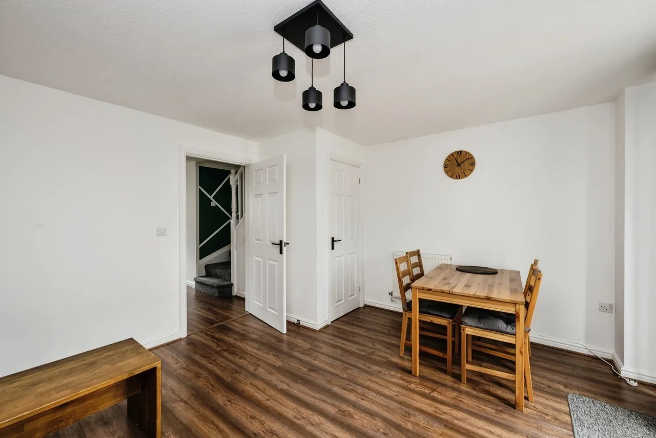 Six Mills Avenue, Gorseinon, SA4, photo 10