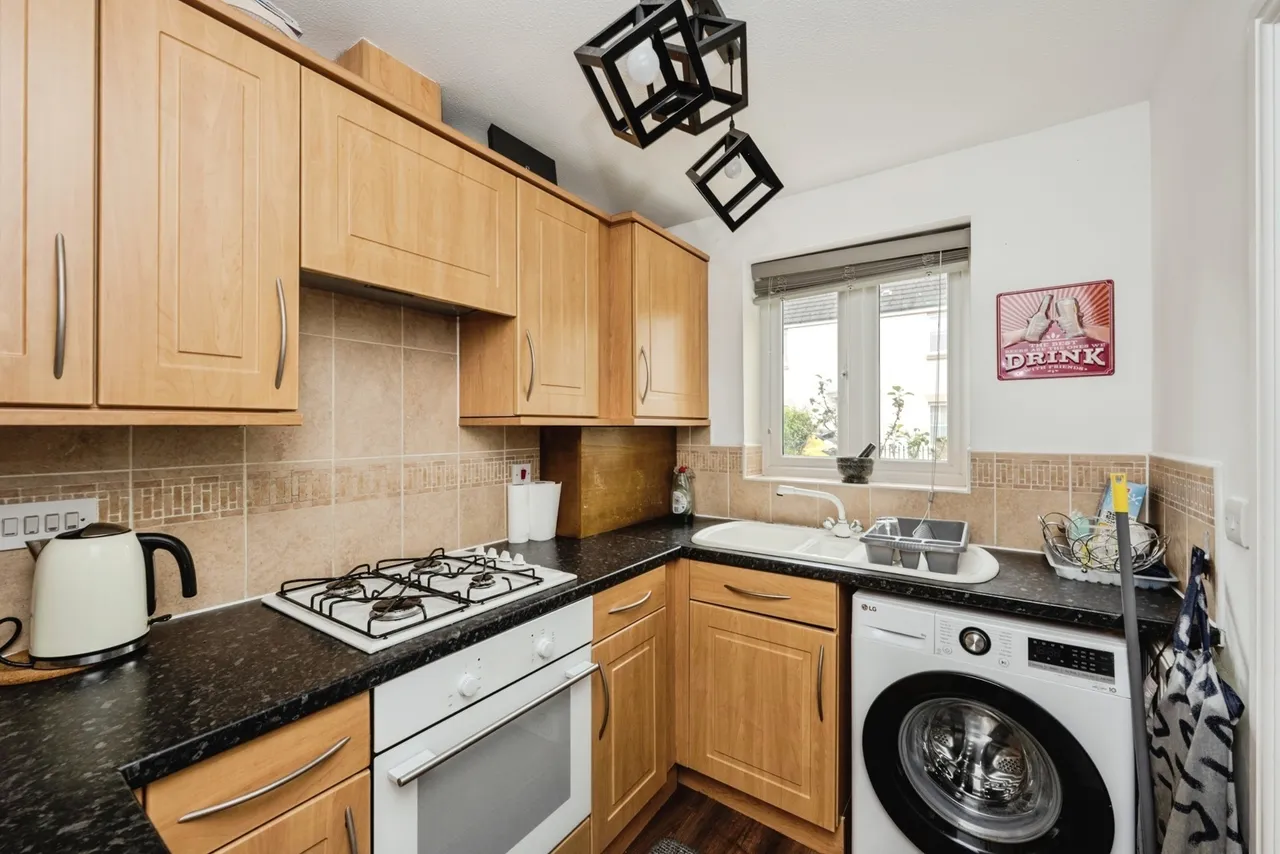 Six Mills Avenue, Gorseinon, SA4, photo 7