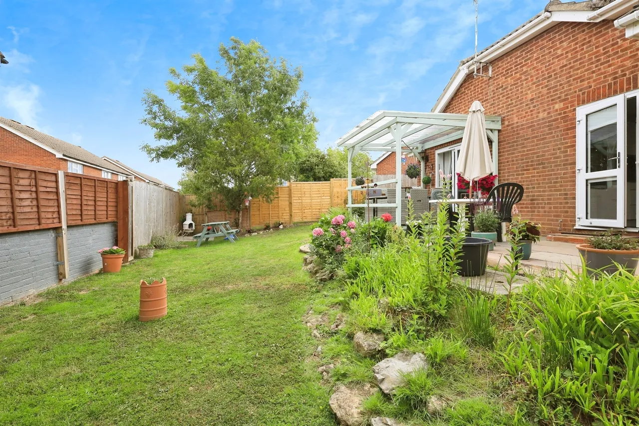Howlett Drive, Hailsham, BN27, photo 13