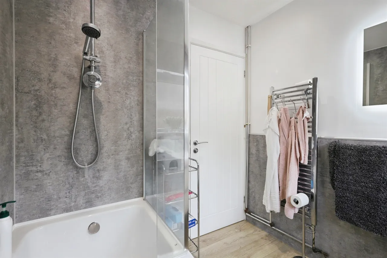 Howlett Drive, Hailsham, BN27, photo 11